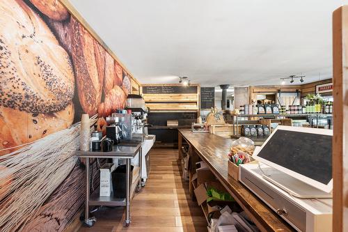 Commerce - 1034 Boul. Rolland-Cloutier, Lantier, QC - Indoor