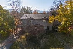 1033 / 1035 Laurier Avenue  Kelowna, BC V1Y 6B2