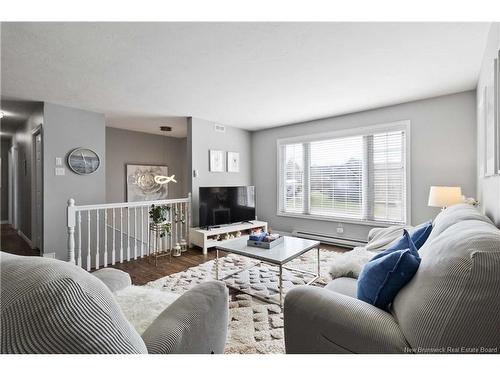 196 Sunshine Dr, Moncton, NB 