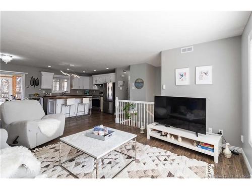 196 Sunshine Dr, Moncton, NB 