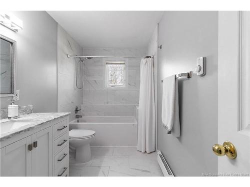 196 Sunshine Dr, Moncton, NB 