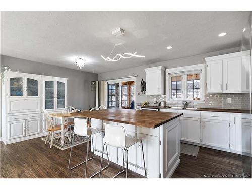 196 Sunshine Dr, Moncton, NB 