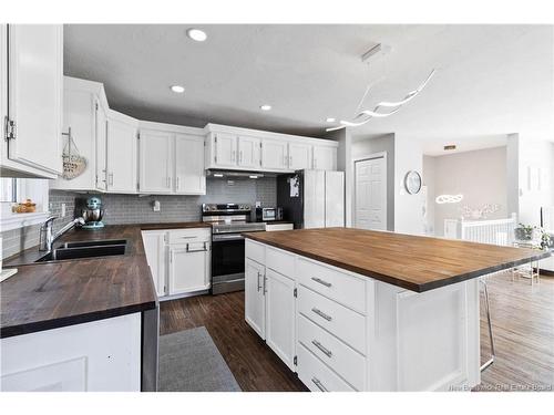 196 Sunshine Dr, Moncton, NB 