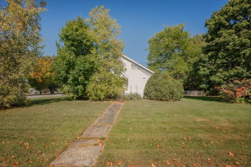 Courtyard - 37Z Rue St-Joseph, Bedford - Ville, QC - Outdoor