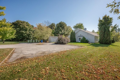 Courtyard - 37 Rue St-Joseph, Bedford - Ville, QC - Outdoor