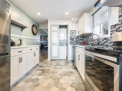 82 Sunnyvale Crescent, Lower Sackville, NS 