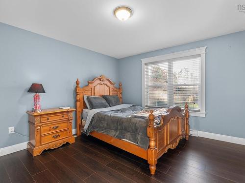 196 Confederation Avenue, Fall River, NS 