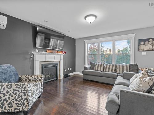 196 Confederation Avenue, Fall River, NS 