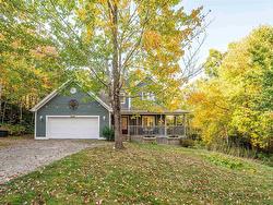 26 Delaney Drive  Beaver Bank, NS B4G 1E4