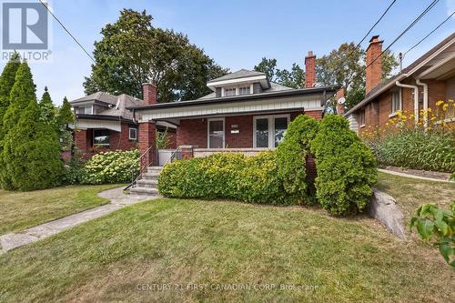 1230 DUNDAS STREET  London East (East G), ON N5W 3B2