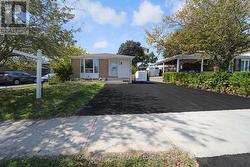 860 LIVERPOOL ROAD  Pickering, ON L1W 1S4