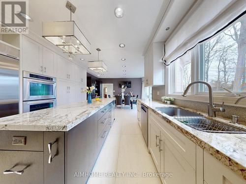 145 Renaissance Court, Vaughan, ON - Indoor Photo Showing Kitchen With Double Sink With Upgraded Kitchen