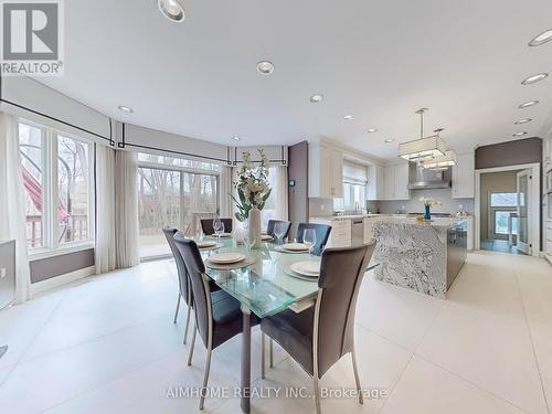 145 Renaissance Court, Vaughan, ON - Indoor Photo Showing Dining Room