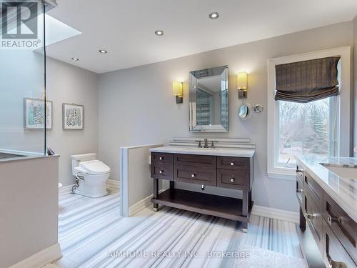 145 Renaissance Court, Vaughan, ON - Indoor Photo Showing Bathroom