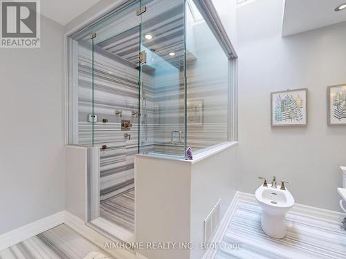 145 Renaissance Court, Vaughan, ON - Indoor Photo Showing Bathroom