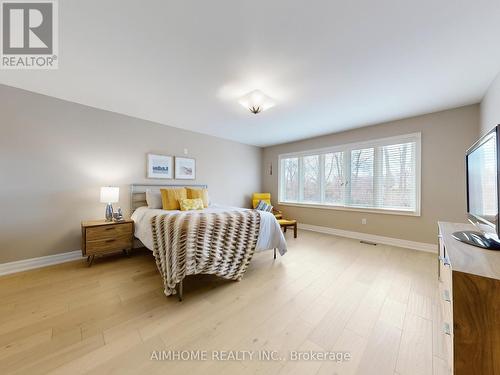 145 Renaissance Court, Vaughan, ON - Indoor Photo Showing Bedroom