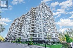 815 - 8501 BAYVIEW AVENUE  Richmond Hill, ON L4B 3J7