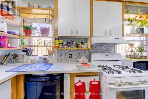 38 Sanderson Street, Brantford, ON - Indoor