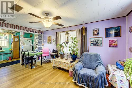 38 Sanderson Street, Brantford, ON - Indoor