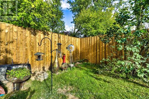 38 Sanderson Street, Brantford, ON - Outdoor