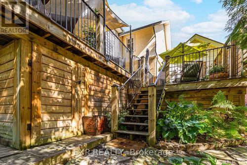 208 Lorne Avenue, Newmarket, ON - Outdoor With Deck Patio Veranda