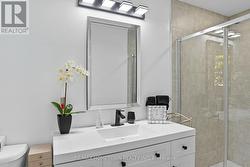 Primary ensuite (full reno Sept 2025) - 