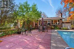 Interlock surrounding in ground pool - 