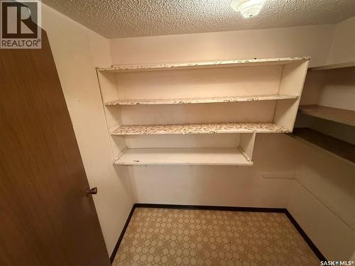 106 15 Barr Street, Regina, SK - Indoor With Storage