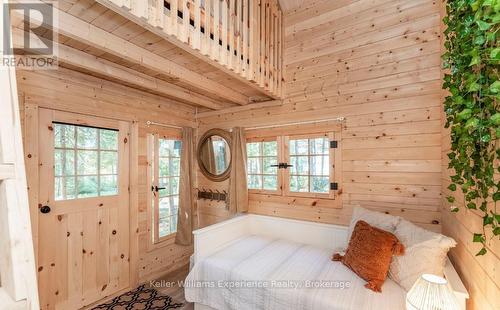 1 Sundown Road, Tiny, ON - Indoor