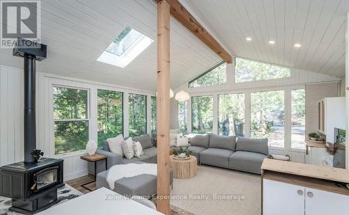 1 Sundown Road, Tiny, ON - Indoor