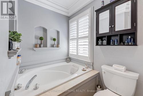 3241 High Springs Crescent, Mississauga, ON - Indoor Photo Showing Bathroom
