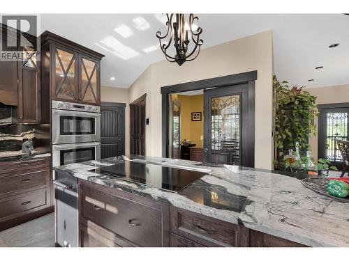 5833 Todd Road, Kamloops, BC - Indoor Photo Showing Kitchen