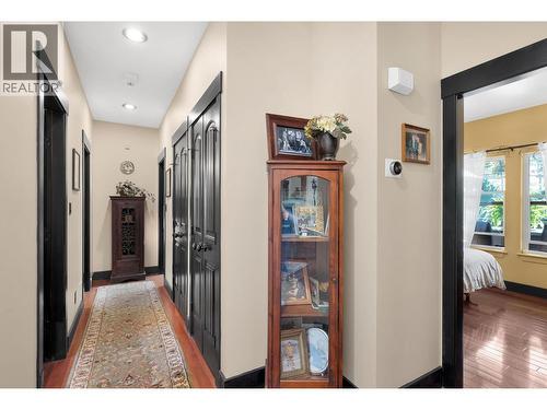 5833 Todd Road, Kamloops, BC - Indoor Photo Showing Other Room