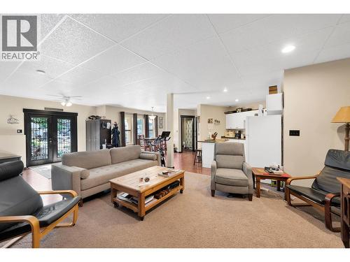 5833 Todd Road, Kamloops, BC - Indoor