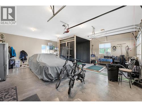 5833 Todd Road, Kamloops, BC - Indoor