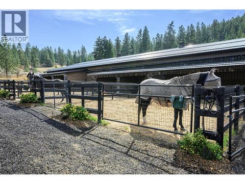 5833 Todd Road, Kamloops, BC - Outdoor