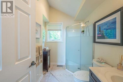 113 Fire Route 37, Trent Lakes, ON - Indoor Photo Showing Bathroom