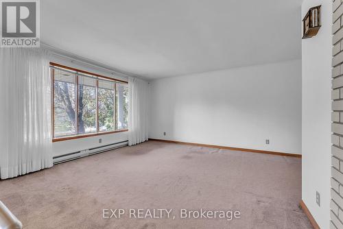 31 Southcrest Drive, Greater Napanee (Greater Napanee), ON - Indoor Photo Showing Other Room