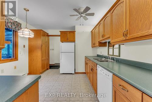 31 Southcrest Drive, Greater Napanee (Greater Napanee), ON - Indoor Photo Showing Kitchen With Double Sink