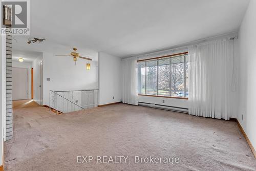 31 Southcrest Drive, Greater Napanee (Greater Napanee), ON - Indoor Photo Showing Other Room