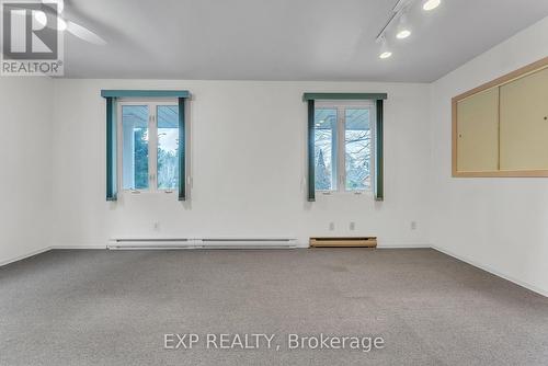 31 Southcrest Drive, Greater Napanee (Greater Napanee), ON - Indoor Photo Showing Other Room