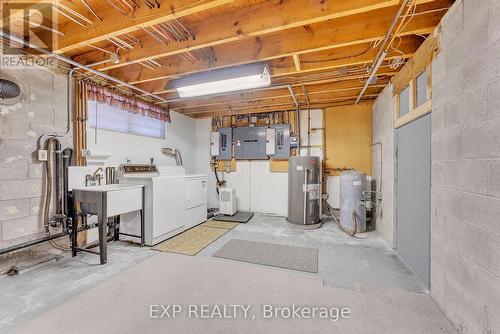 31 Southcrest Drive, Greater Napanee (Greater Napanee), ON - Indoor Photo Showing Laundry Room