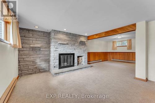31 Southcrest Drive, Greater Napanee (Greater Napanee), ON - Indoor With Fireplace