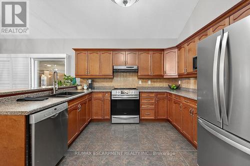 43 Claymore Crescent, Haldimand, ON - Indoor Photo Showing Kitchen With Stainless Steel Kitchen With Double Sink