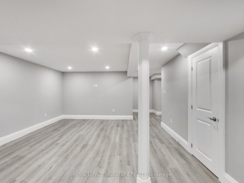4342 Violet Road, Mississauga, ON - Indoor
