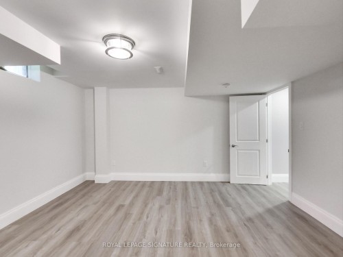 4342 Violet Road, Mississauga, ON - Indoor Photo Showing Other Room