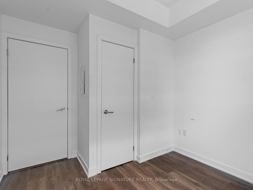 183F-1608 Charles Street, Whitby, ON - Indoor Photo Showing Other Room