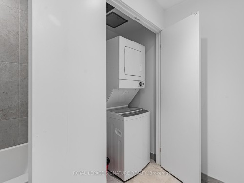 183F-1608 Charles Street, Whitby, ON - Indoor Photo Showing Laundry Room