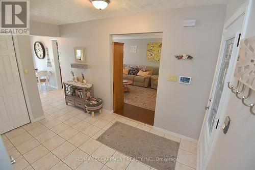 11 Jacqueline Boulevard, Hamilton, ON - Indoor Photo Showing Other Room