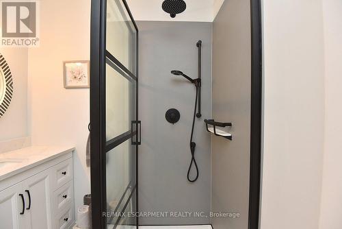 11 Jacqueline Boulevard, Hamilton, ON - 